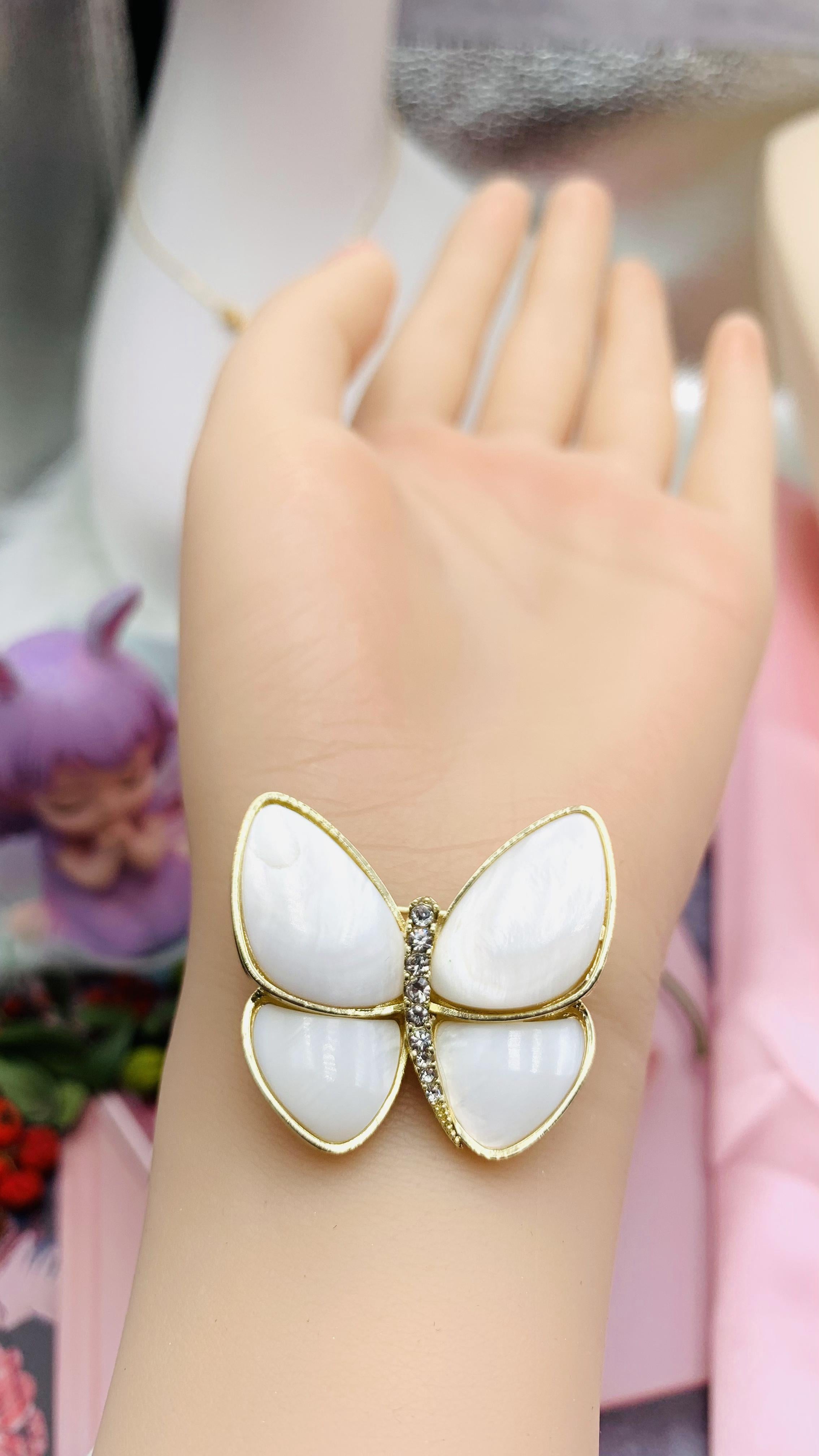 HGSA02 Pearl Shell Brooch for Girl （Butterfly）